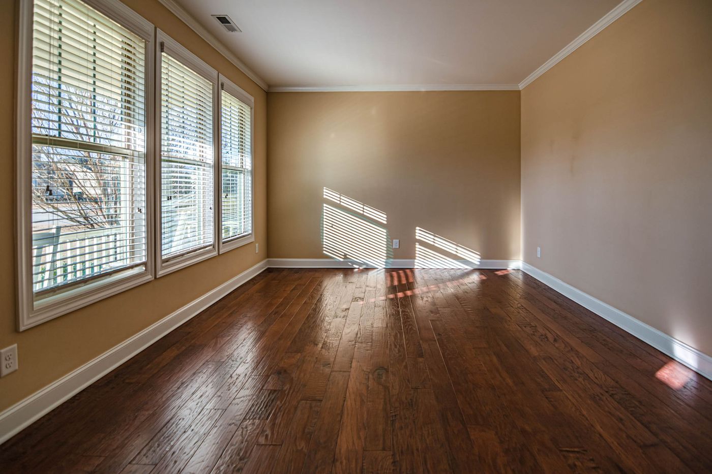 Original state — Modern bedroom